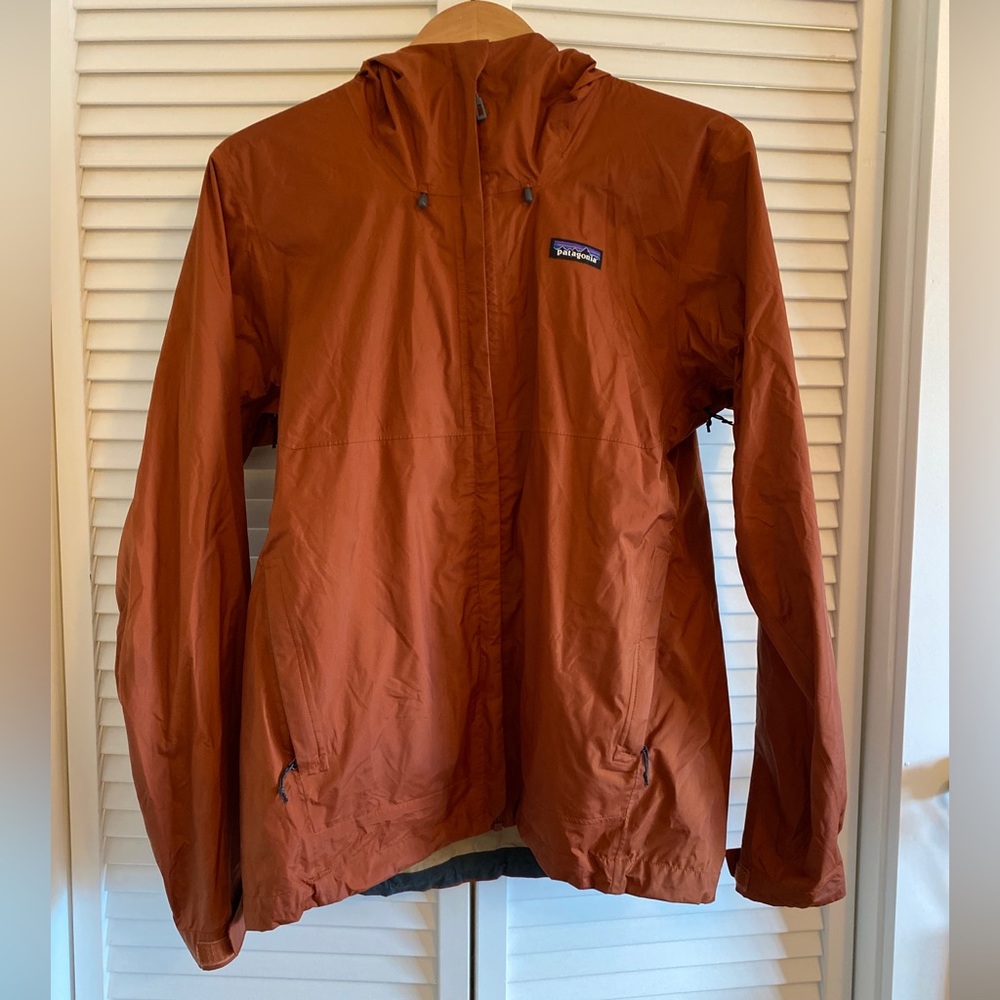 Patagonia men’s torrentshell 3L rain jacket